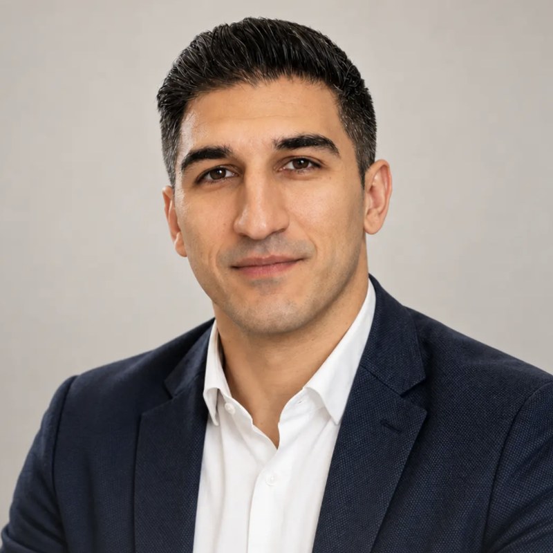 Portrait of Dr. Martin Nauroz
